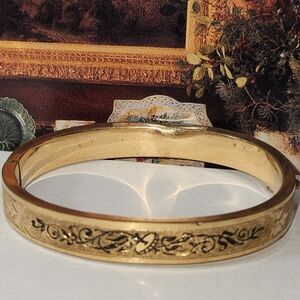 #2229, ANTIQUE VICTORIAN B&B SIGNED 1861's BLACK ENAMEL GOLD FILLED, TESTED